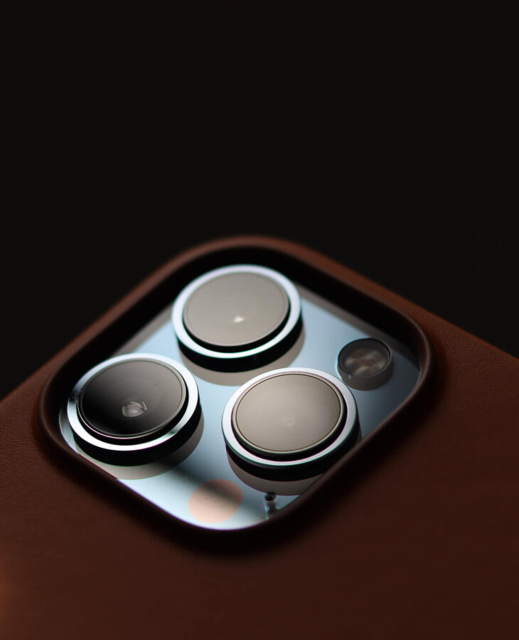 iPhone 15 Pro - Image 2